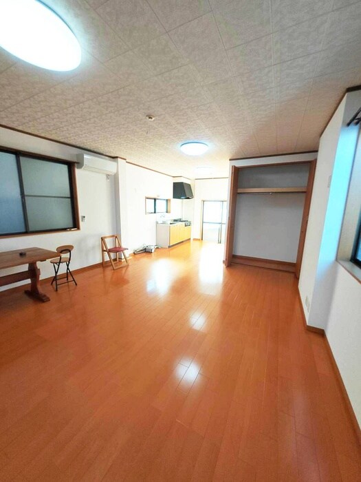 物件内観写真6　(居室)