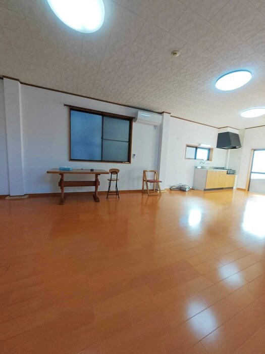 物件内観写真15　(室内からの展望)