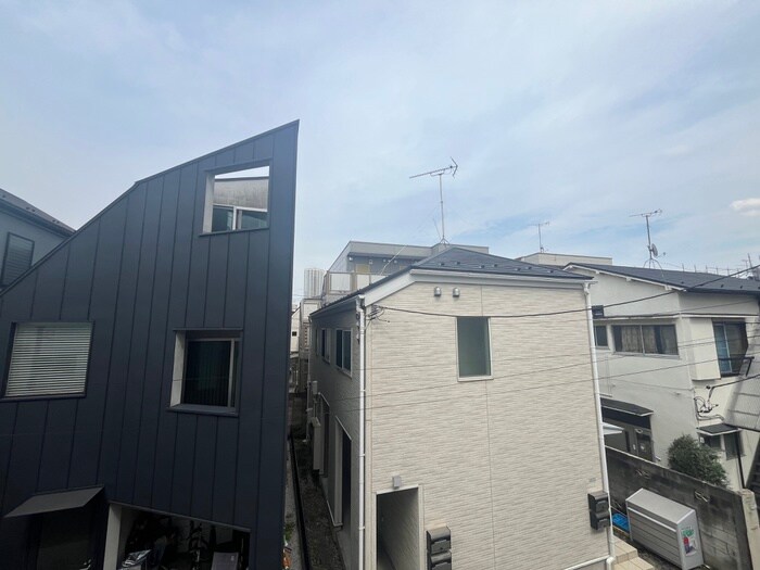 物件内観写真16　(室内からの展望)