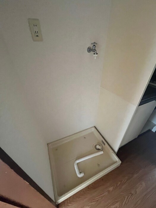 物件内観写真21　(洗濯機置場)