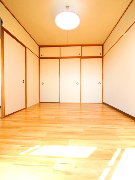 物件内観写真9　(居室)