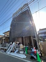建築中