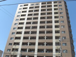 ﾌﾟﾚｻﾝｽ本駒込ｱｶﾃﾞﾐｱ(902)外観写真