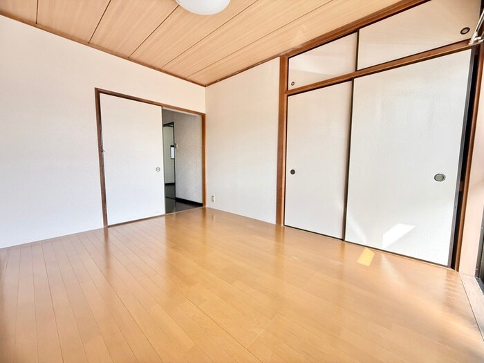 物件内観写真9　(居室)