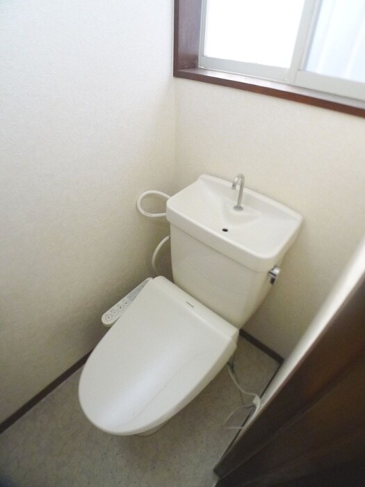 物件内観写真16　(トイレ)