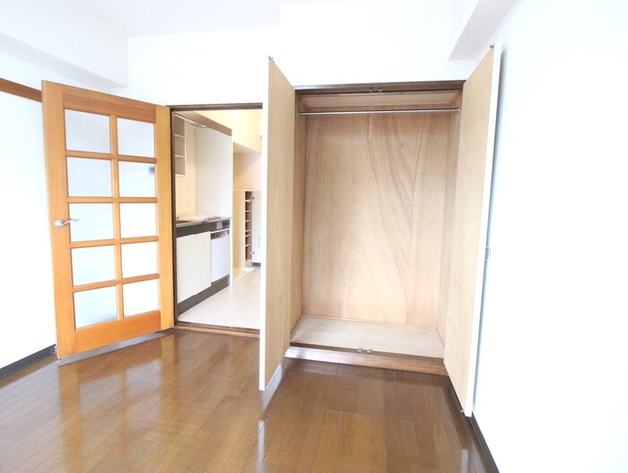 物件内観写真15　(収納)