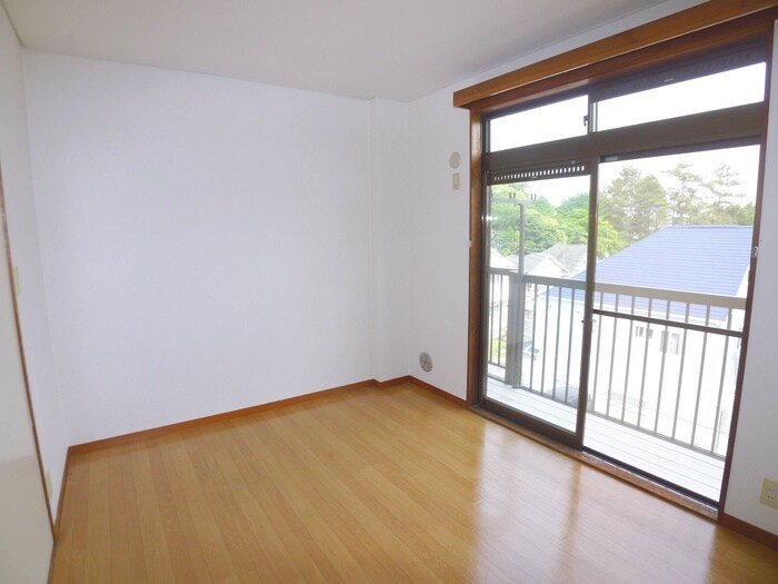 物件内観写真6　(居室)