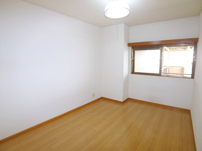 物件内観写真15　(居室)