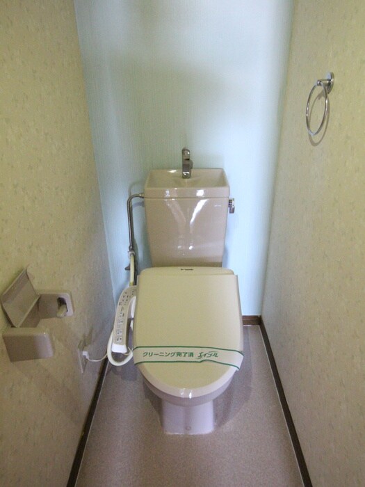 物件内観写真13　(トイレ)