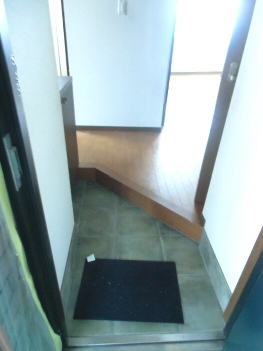 物件内観写真17　(玄関)