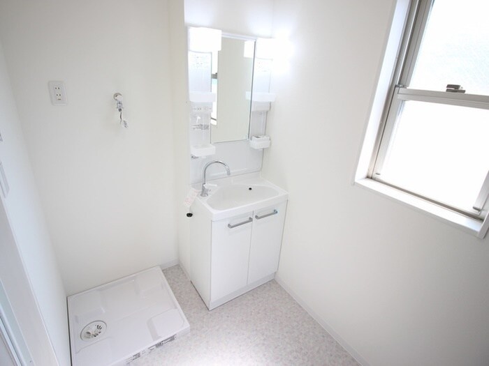 物件内観写真11　(洗面)