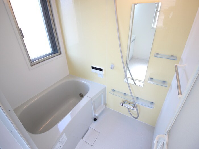 物件内観写真13　(バス／シャワールーム等)