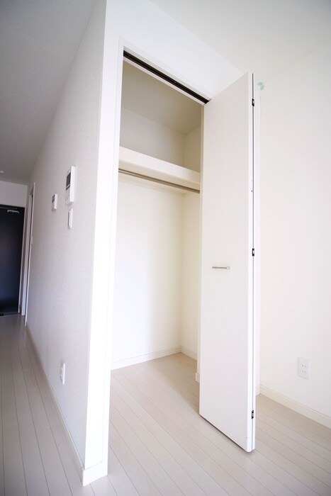 物件内観写真15　(収納)