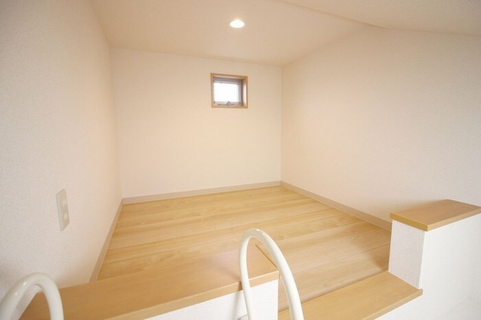 物件内観写真12　(ロフト)