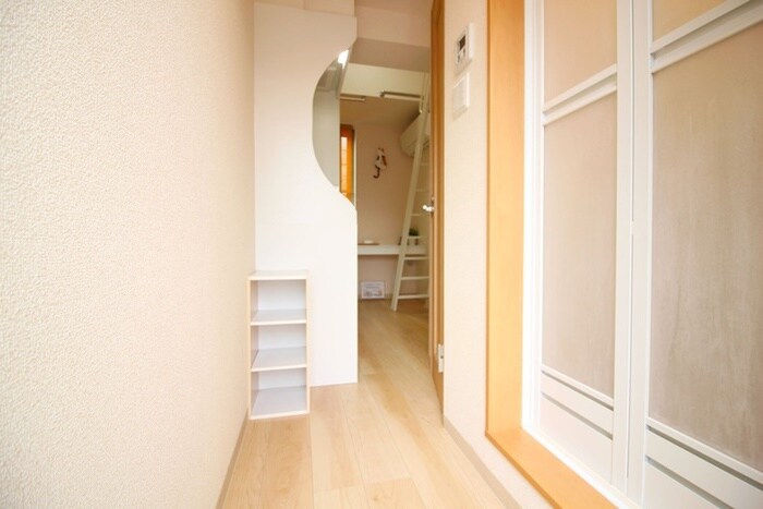 物件内観写真21　(廊下)