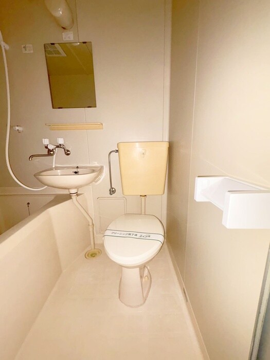 物件内観写真12　(トイレ)