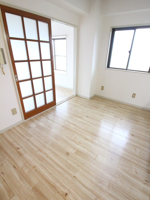 物件内観写真13　(居室)