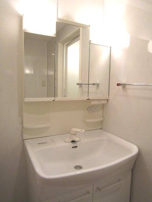 物件内観写真13　(洗面)