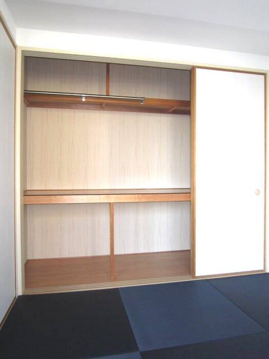 物件内観写真15　(収納)