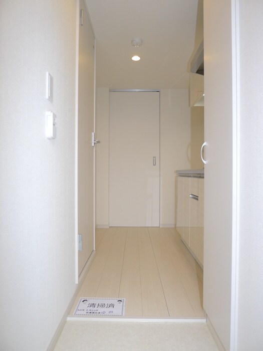 物件内観写真7　(玄関)