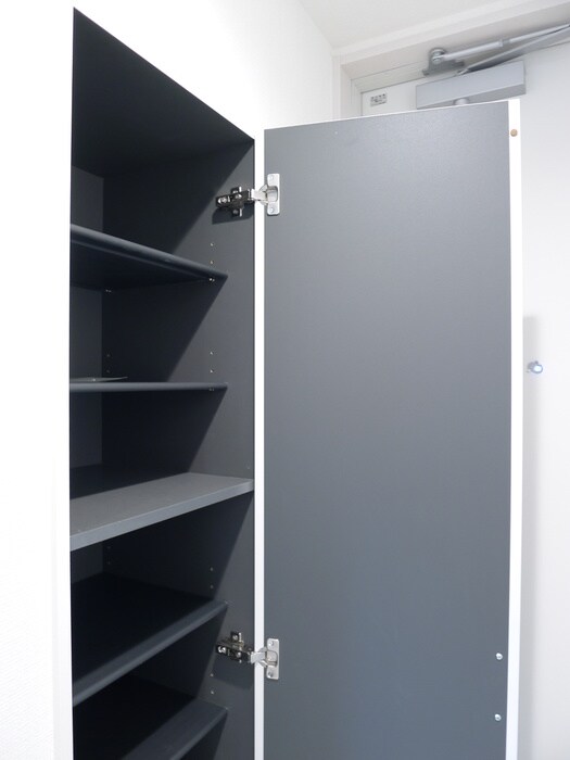 物件内観写真8　(靴箱)