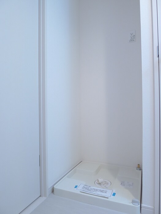 物件内観写真22　(洗濯機置場)