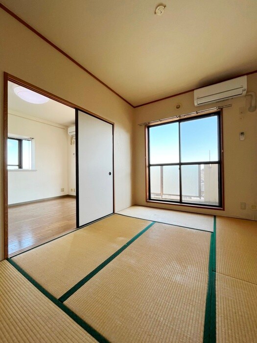 物件内観写真8　(居室)