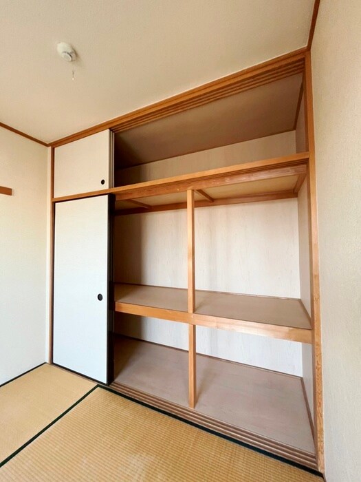 物件内観写真10　(収納)