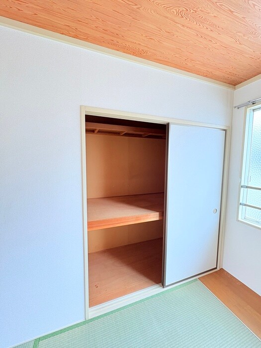物件内観写真6　(収納)