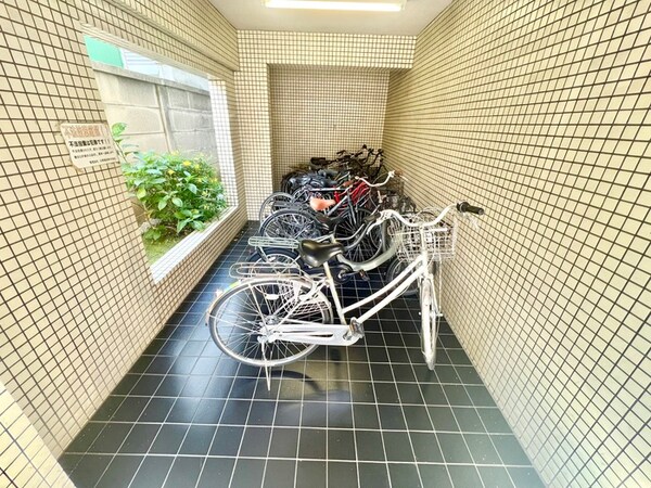 駐輪場