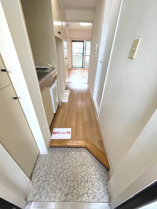 物件内観写真14　(廊下)