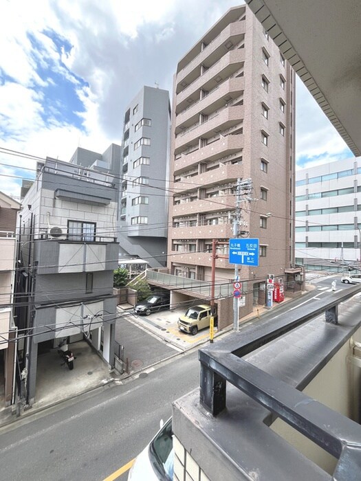 物件内観写真16　(室内からの展望)