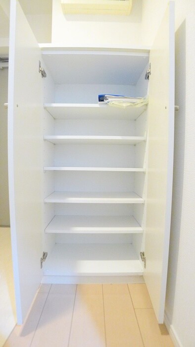 物件内観写真18　(靴箱)