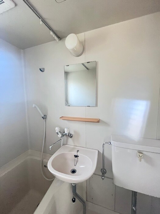 物件内観写真13　(洗面)