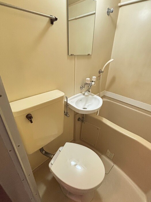 物件内観写真13　(トイレ)