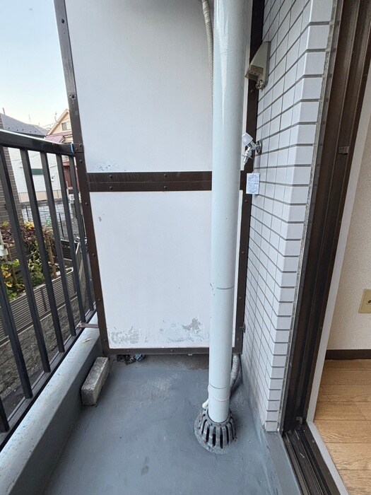 物件内観写真14　(洗濯機置場)