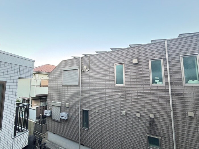 物件内観写真15　(室内からの展望)