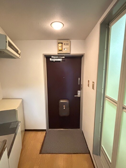 物件内観写真17　(玄関)