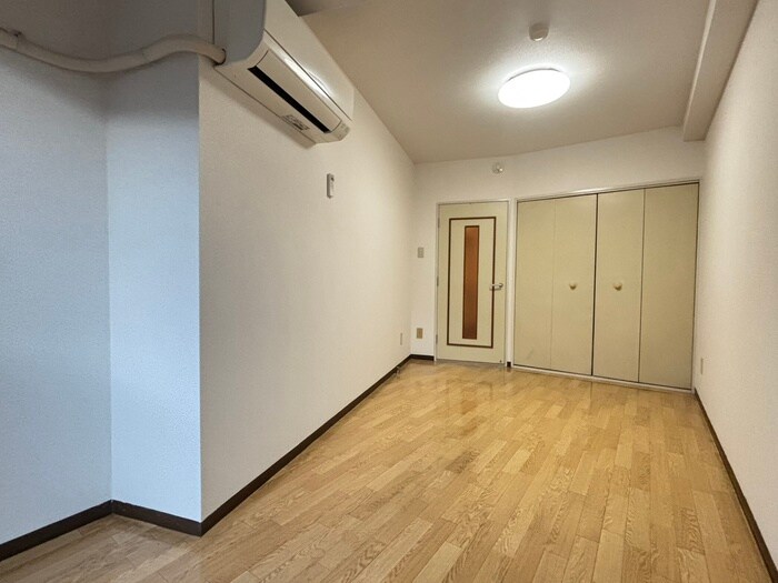 物件内観写真21　(居室)