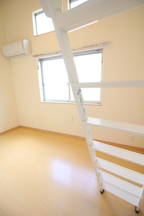 物件内観写真4　(居室)