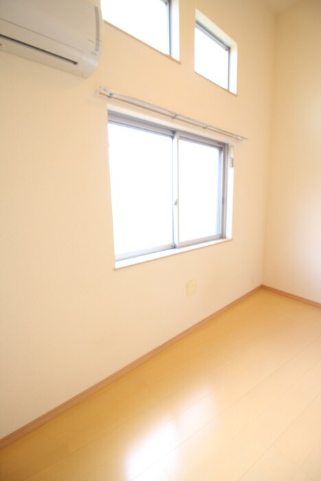 物件内観写真14　(居室)