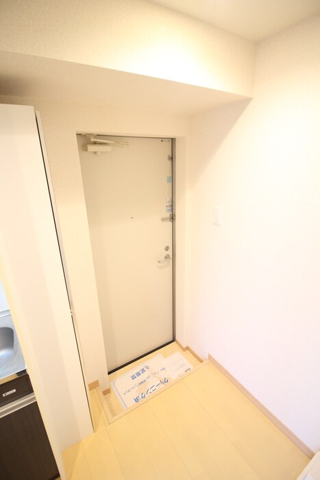 物件内観写真16　(玄関)