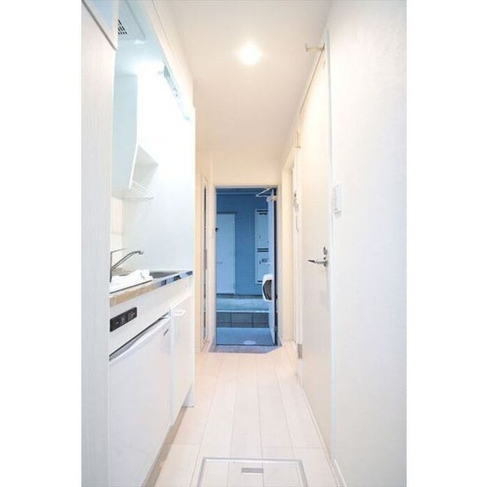 物件内観写真15　(廊下)