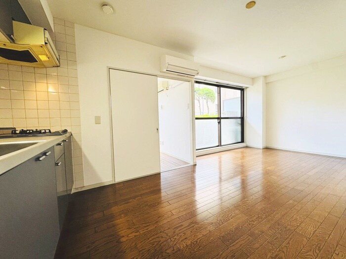 物件内観写真9　(居室)