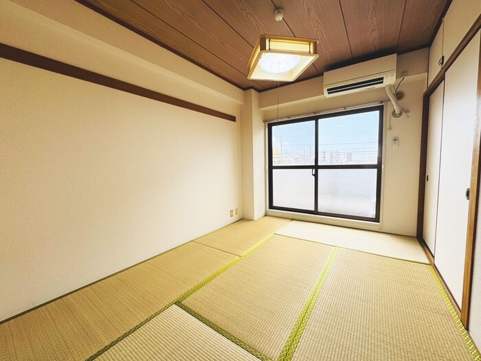 物件内観写真10　(居室)