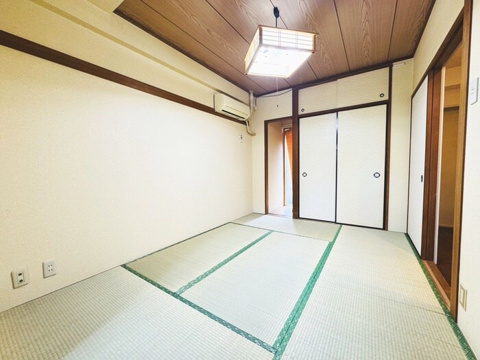 物件内観写真11　(居室)