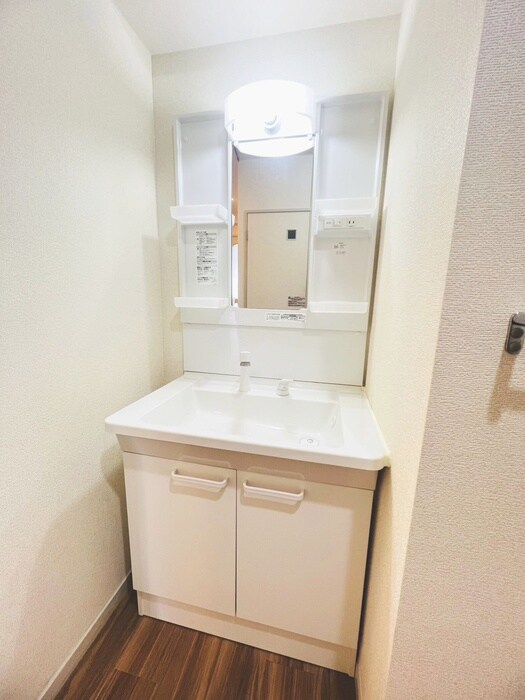 物件内観写真13　(洗面)