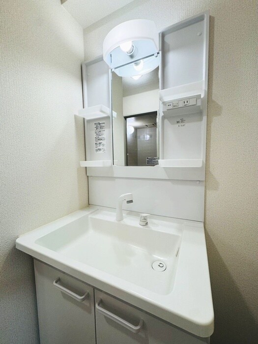 物件内観写真13　(洗面)