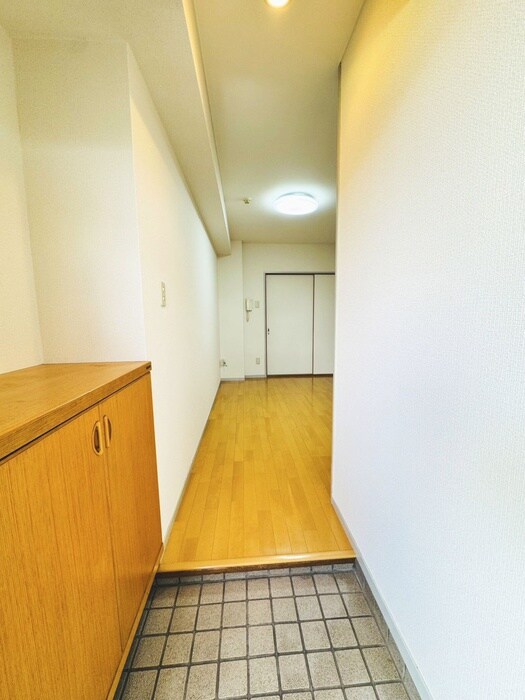 物件内観写真17　(廊下)