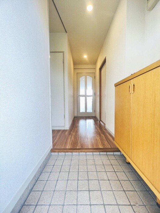 物件内観写真18　(廊下)